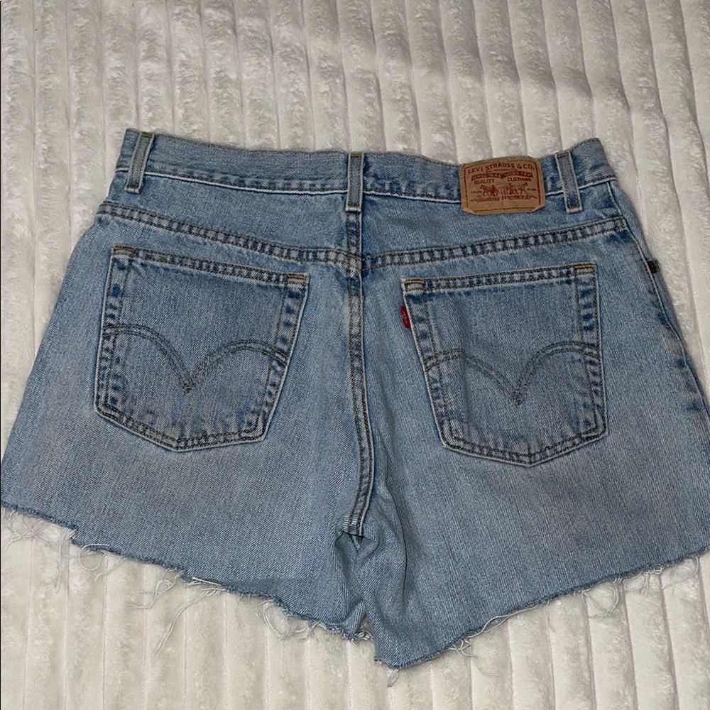 Levis 550 Shorts | Size 14